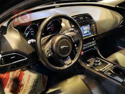 جاكوار XE